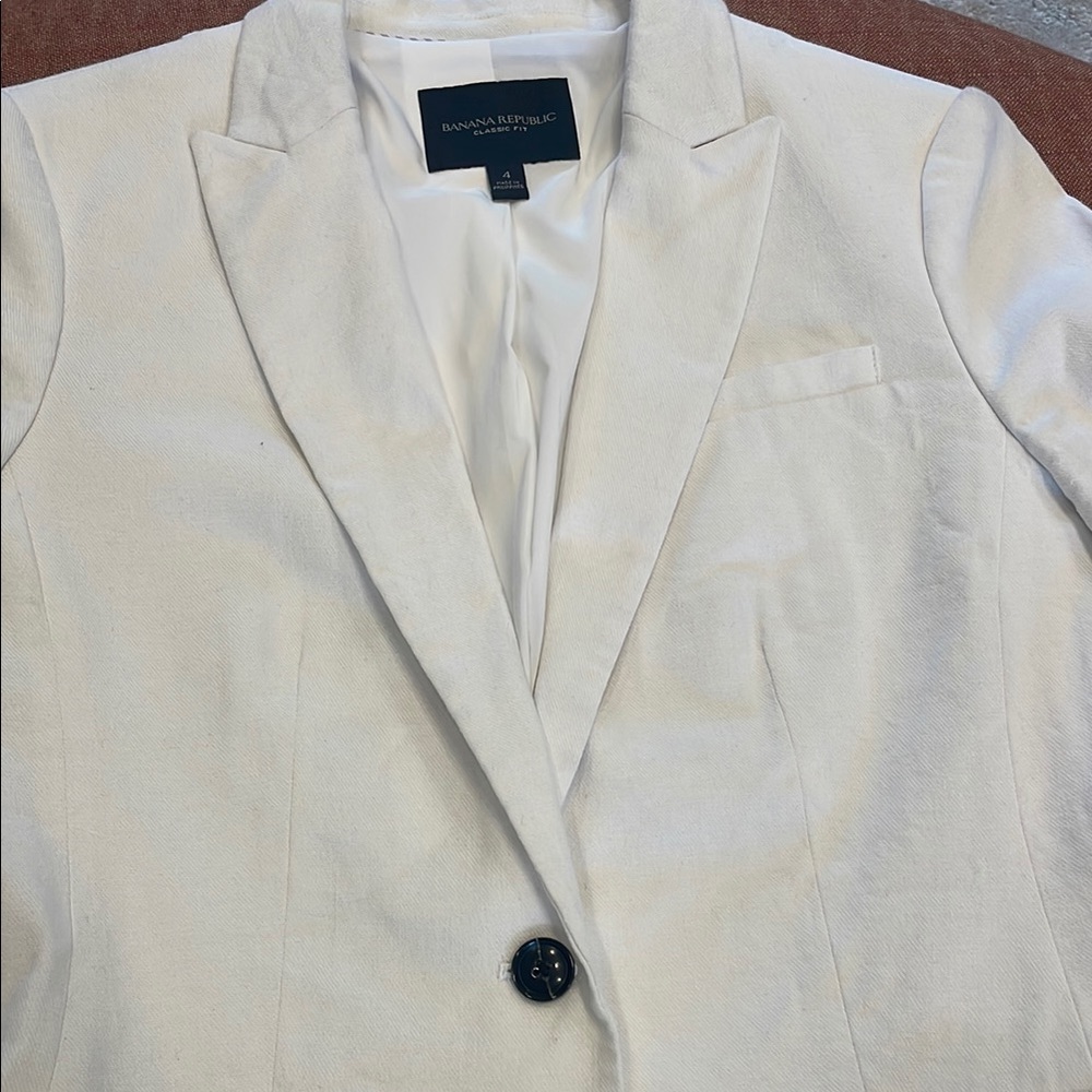 White Blazer by Banana Republic - Picture 4 of 14